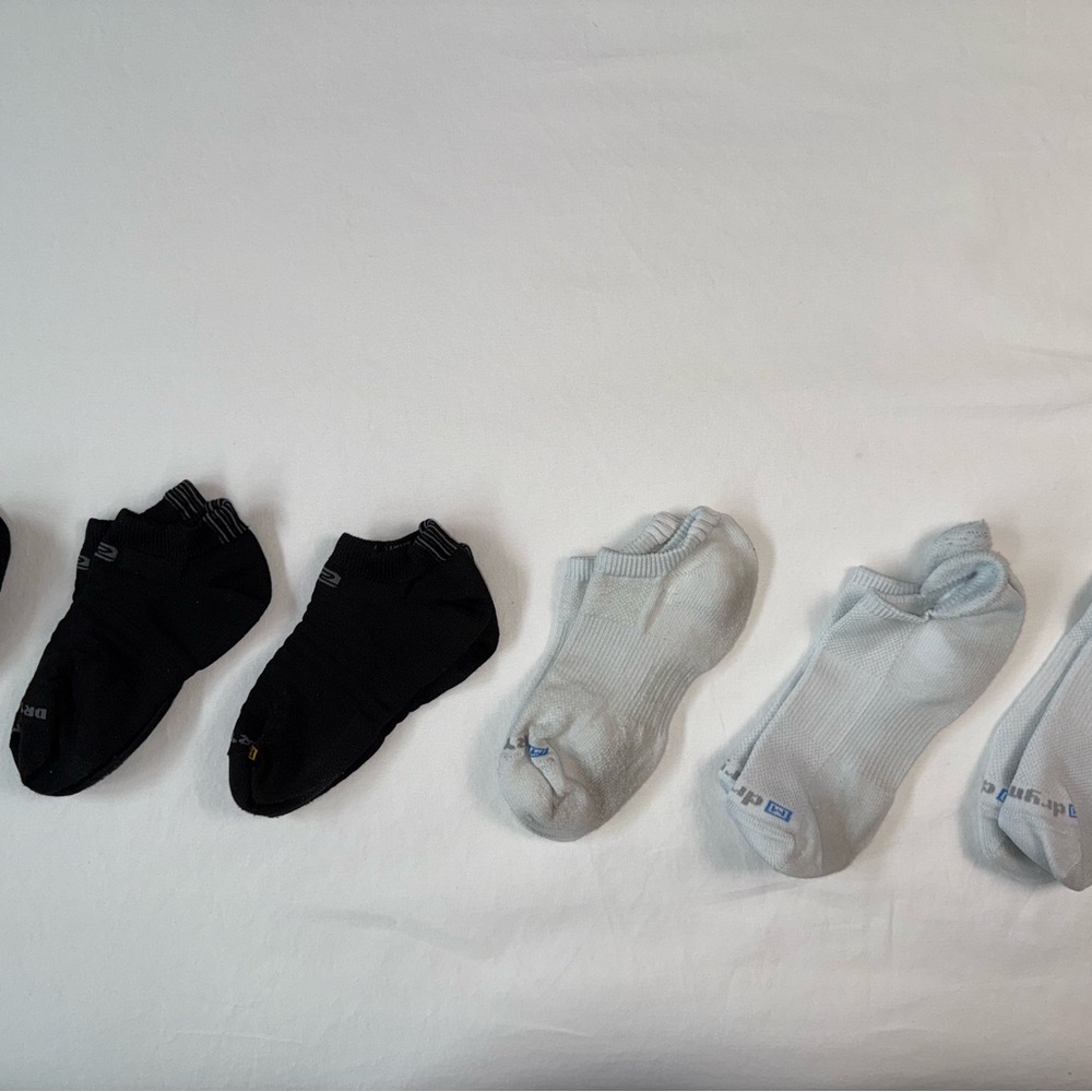 Men’s Roadrunner Sports Dri-Fit Socks Size Small Bundle